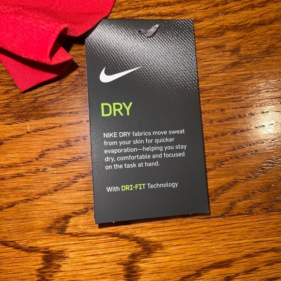 Georgia Bulldogs Nike Polo Shirt Men's NWT Red Embroidered Logo - Picture 4 of 4